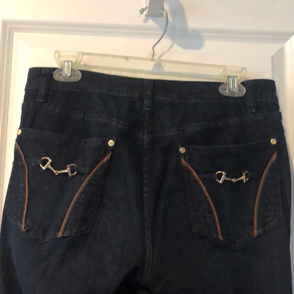 Cache jeans - Picture 2 of 3